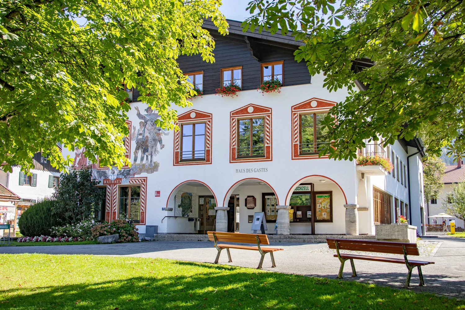 Ortsspaziergang in zehn Stationen